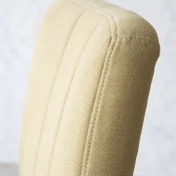 Banak Aiko Chaise de bureau rembourrée mustard avec accoudoirs et roulettes