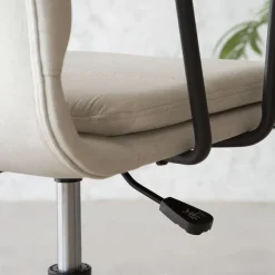 Banak Aiko Chaise de bureau rembourrée beige avec accoudoirs et roulettes