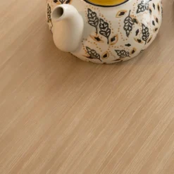 Banak Avelin Table basse relevable en bois blanc et naturel