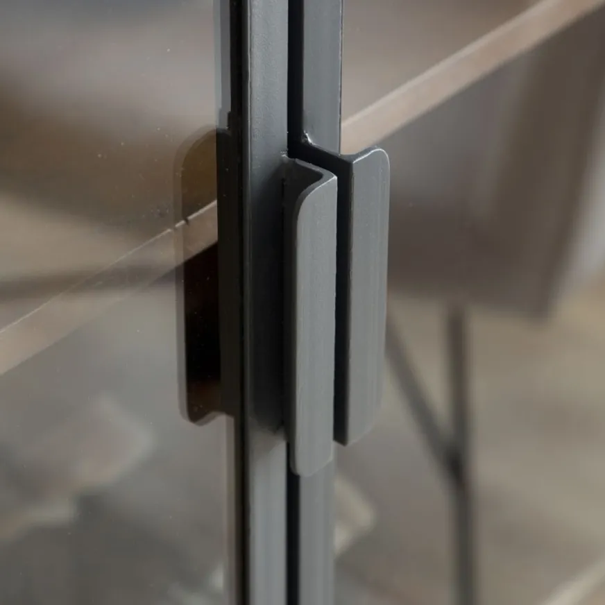 Banak Baltic Vitrine en bois massif et métal