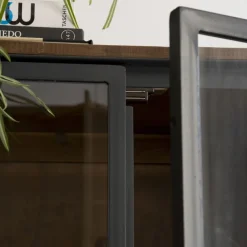 Banak Baltic Vitrine en bois massif et métal