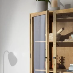 Banak Boréal Vitrine en bois massif de manguier et métal