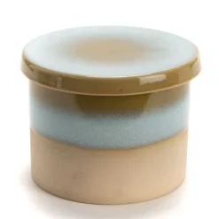 Banak Donne-le Dans une petite boîte en céramique