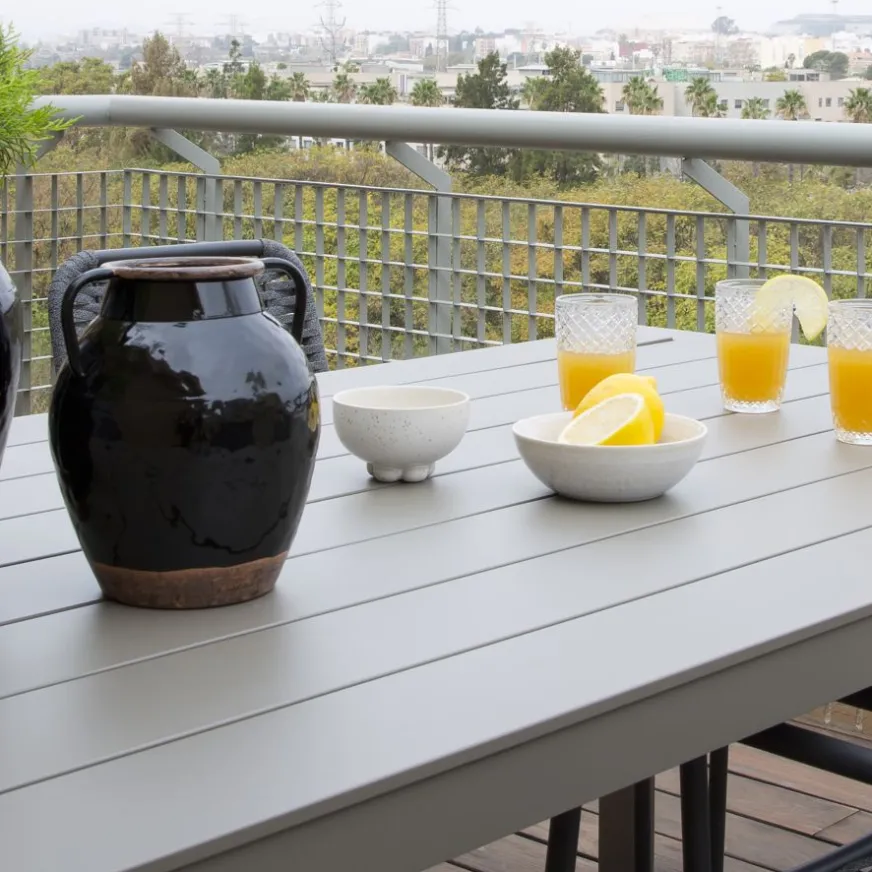 Banak Ensemble Table inset et 6 chaises gris/blanc