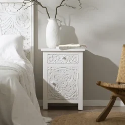 Banak Indira Table de nuit blanche en bois massif sculpté de manguier