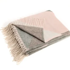 Banak Jalas Couverture de 130x170 en matériau acrylique et synthétique