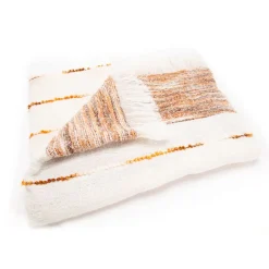 Banak Kamas Plaid de 130x170 en matériau acrylique.