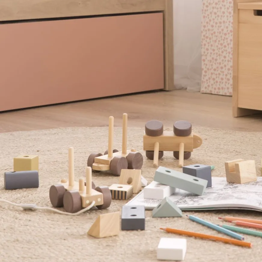 Enfant Banak Karel Train de traction de bois