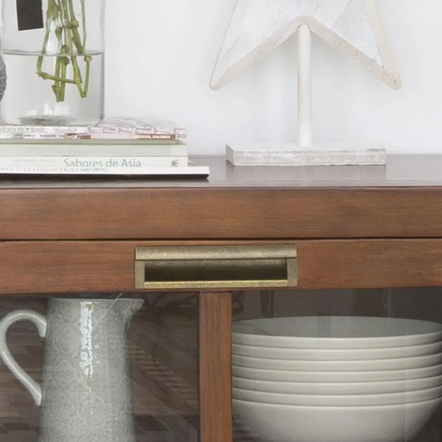 Banak Kenia Meuble tv petit en bois de teck de couleur.