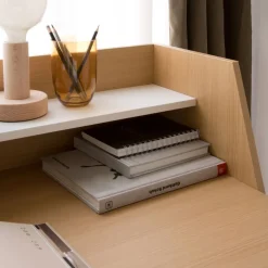 Banak Matisse Bureau en chêne clair et métal blanc avec étagère