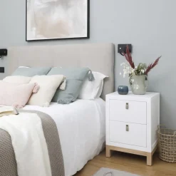 Enfant Banak Milos Table de nuit blanche et naturelle