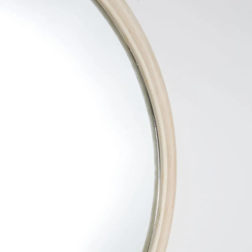 Banak Moita Est un miroir rond en rotin naturel