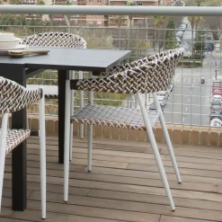 Banak Narvik Chaise de jardin en rotin synthétique multicolore et aluminium blanc