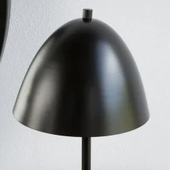 Banak Natu Lampe table métal noir