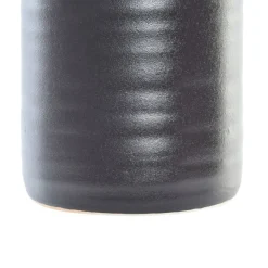 Banak Nesli Vase en porcelaine mate noire