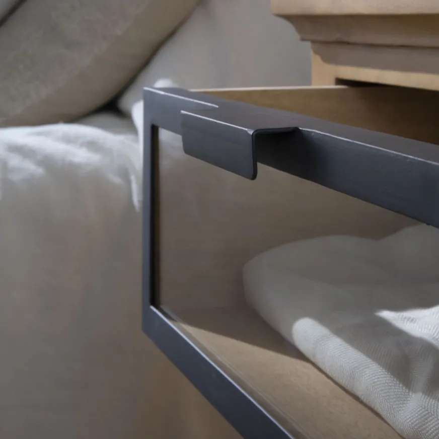 Banak Parma Table de chevet en bois massif de manguier et métal