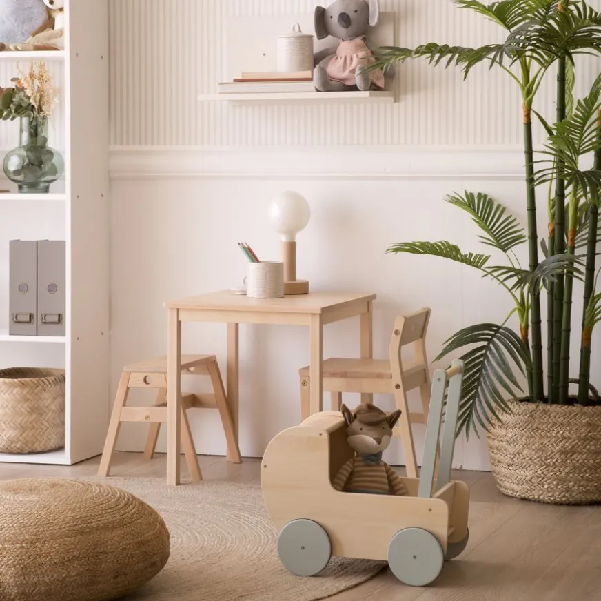 Enfant Banak Saga Table enfant carrée en bois