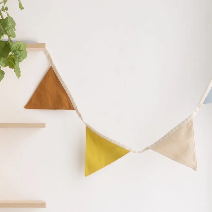 Enfant Banak Zanzi Guirlande de fanions colorés